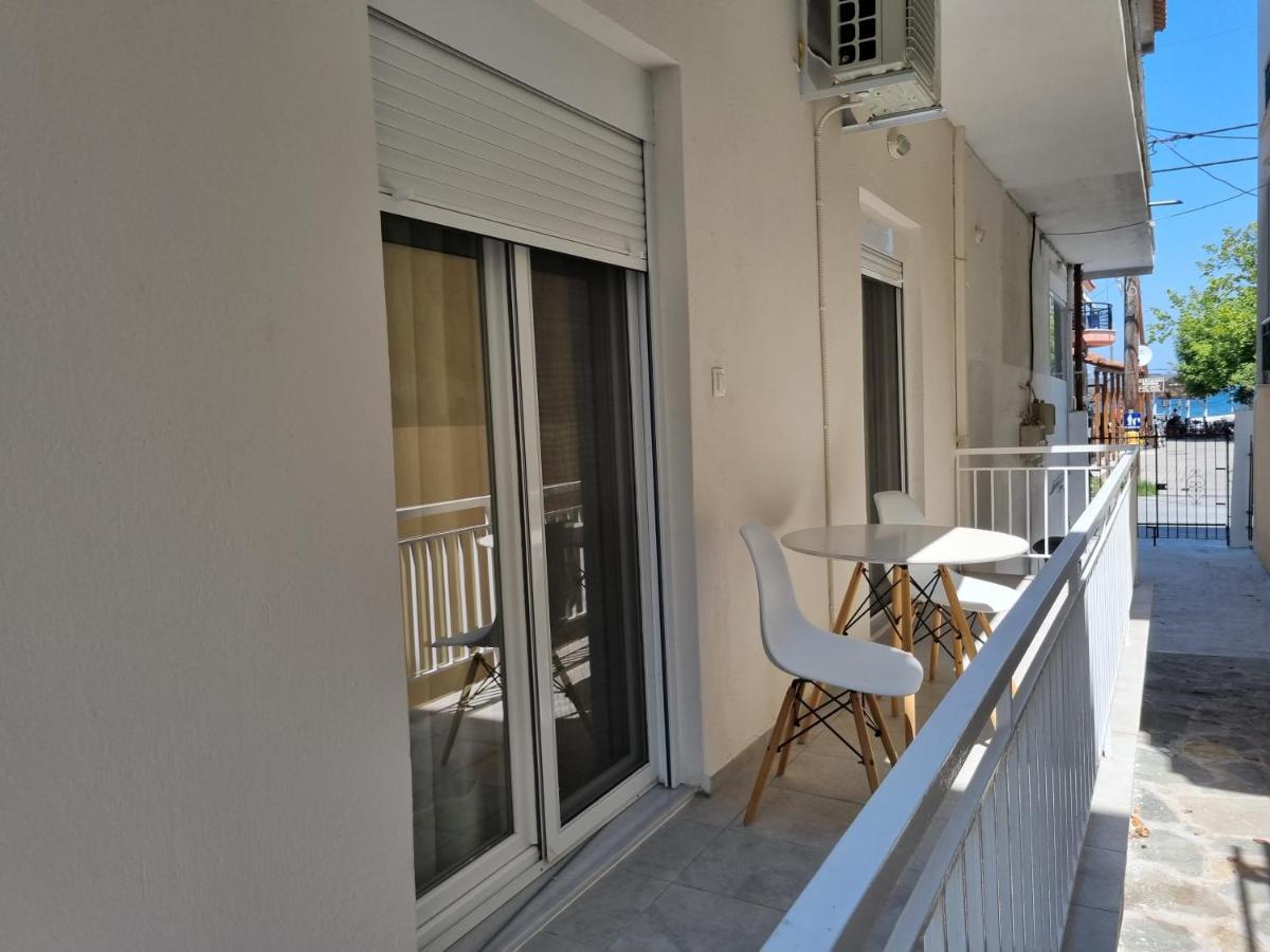 Cosy And Modern Appartment In Olympiada Exterior photo
